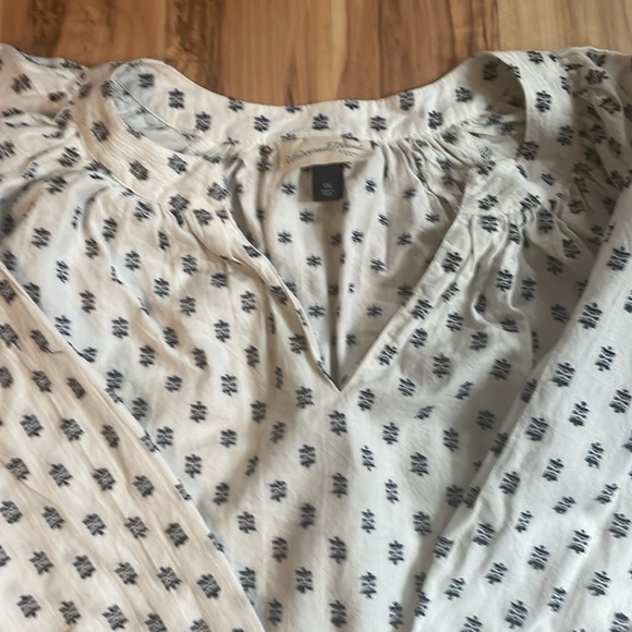 Universal Thread women’s top in a size XXL. - Picture 3 of 6